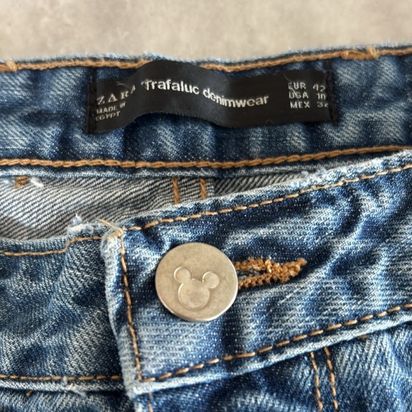 Zara X Disney Mickey Mouse Jeans - Picture 6 of 10